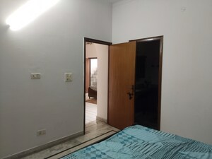 Room in 2 BHK Builder Floor at Ashoka Enclave Faridabad, Sector 34 – for Rent