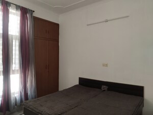 Room in 2 BHK Builder Floor at Ashoka Enclave Faridabad, Sector 34 – for Rent