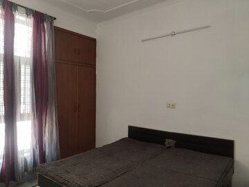 Room in 2 BHK Builder Floor at Ashoka Enclave Faridabad, Sector 34 – for Rent