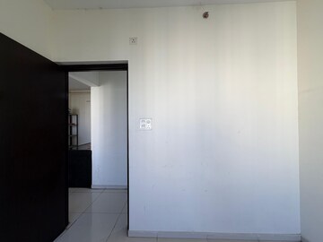 Room in 2 BHK Apartment at Kolte Patil Life Republic, Hinjewadi – for Rent