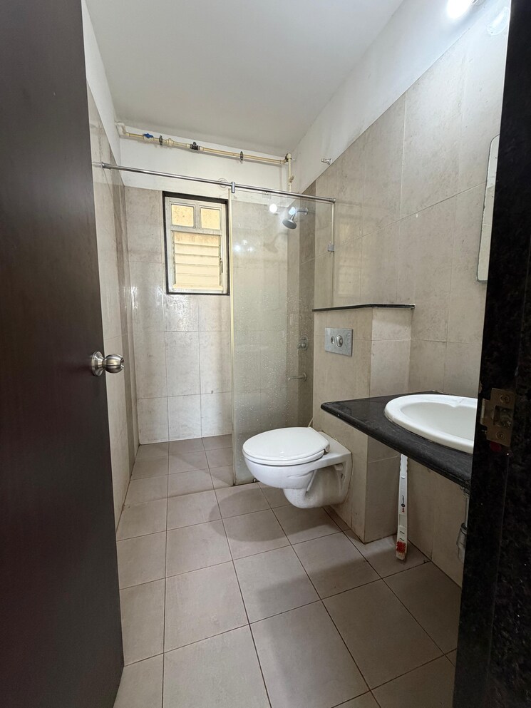 Bathroom, kolte-patil-life-republic 2 Bedroom 750 Sq.Ft. Apartment In Hinjewadi Pune 9420441