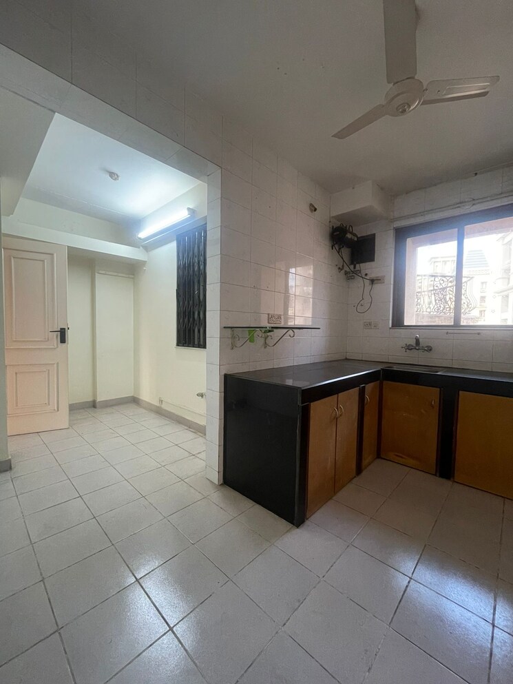 Kitchen, hiranandani-gardens-solitaire 3 Bedroom 1790 Sq.Ft. Apartment In Powai Mumbai 9420466