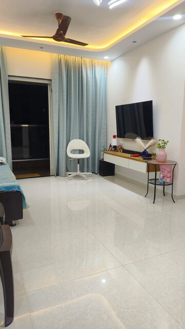 Bathroom in 2 BHK Apartment at Kohinoor Viva City, Dhanori – for Rent