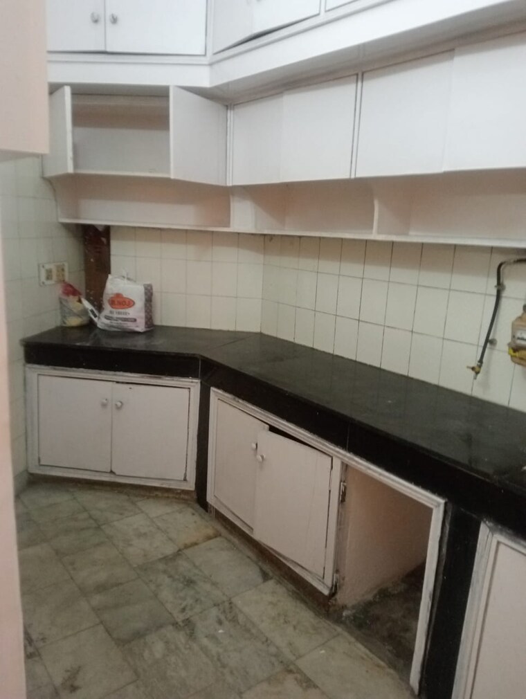 Kitchen, mayur vihar 1.5 Bedroom 750 Sq.Ft. Apartment In Mayur Vihar Delhi 9420487