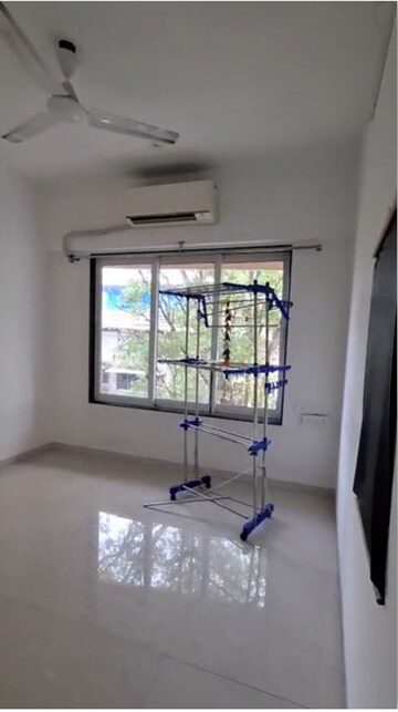 Bedroom in 2 BHK Apartment at Chembur – for Rent