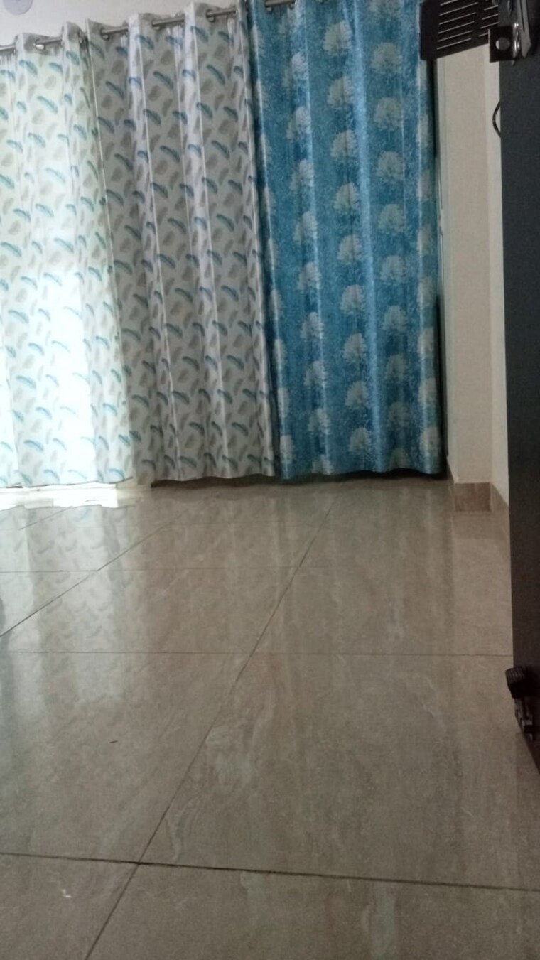 Bathroom, gaur-city-2-14th-avenue 1 Bedroom 530 Sq.Ft. Apartment In Sector 16c Greater Noida Greater Noida 9420591