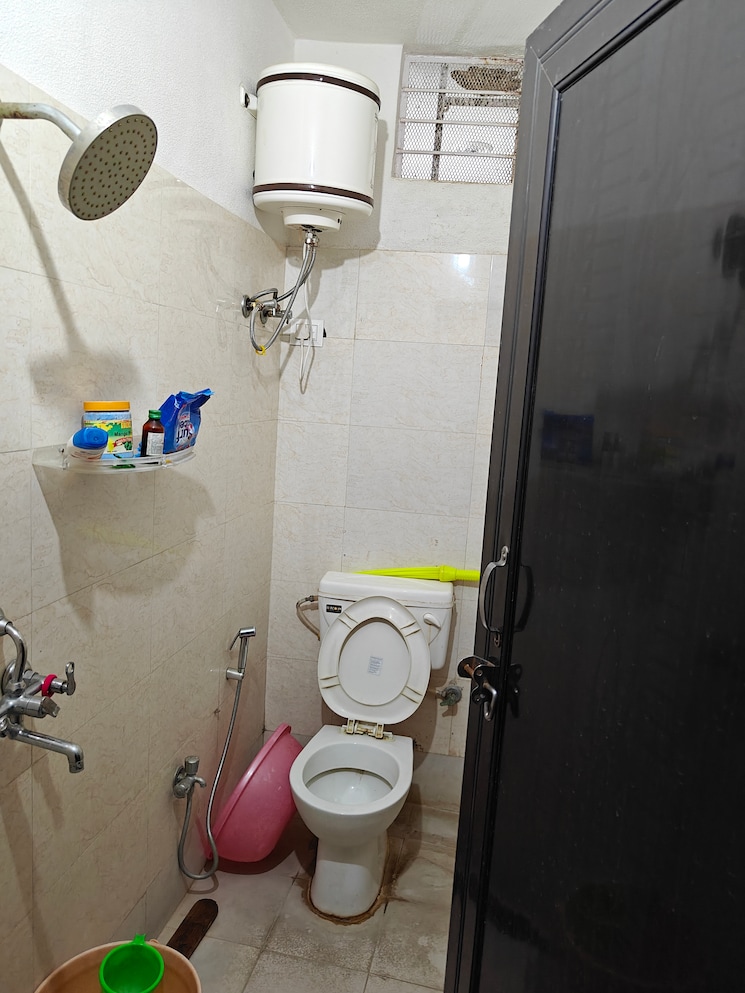 Bathroom, vaishali nagar 3 Bedroom 1100 Sq.Ft. Apartment In Vaishali Nagar Jaipur 9420574