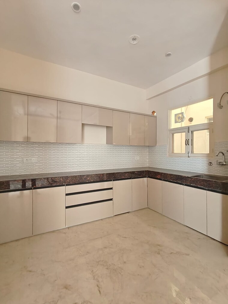 Kitchen, sector 40 2 Bedroom 1377 Sq.Ft. Builder Floor In Sector 40 Gurgaon 9420638