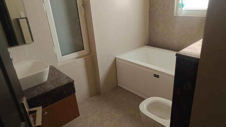 Bathroom, sector 40 2 Bedroom 1200 Sq.Ft. Villa In Sector 40 Noida 9420583