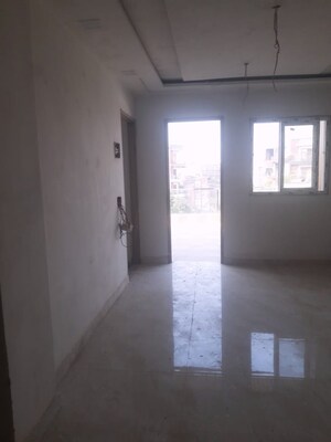 Room in 3 BHK Builder Floor at Vasundhara Sector 1 – for Sale