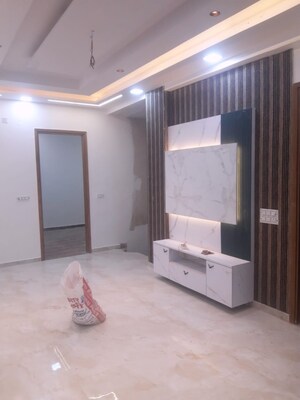 Room in 3 BHK Builder Floor at Vasundhara Sector 1 – for Sale