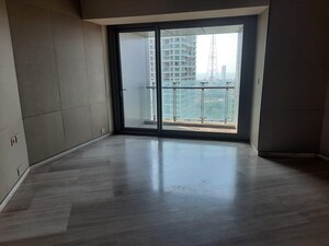 Room in 3 BHK Apartment at Lodha The World Towers World One Tier 2, Worli – for Rent