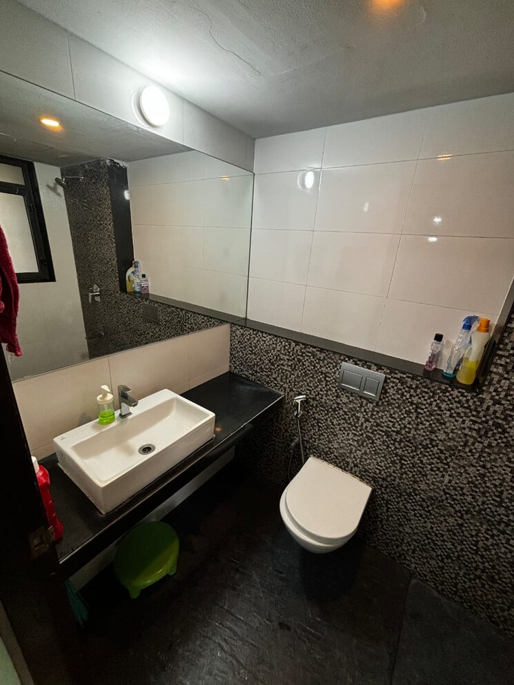 Team Area, lodha-casa-maxima 1 Bedroom 484 Sq.Ft. Apartment In Mira Road Thane 9420596