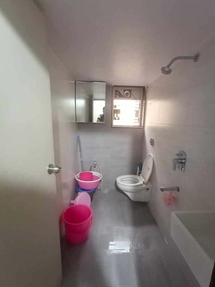 Bathroom, mayurs-nature-glory 2.5 Bedroom 1055 Sq.Ft. Apartment In Kalwa Thane 9420676
