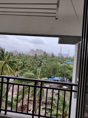 Balcony in 2 BHK Apartment at Chembur – for Rent