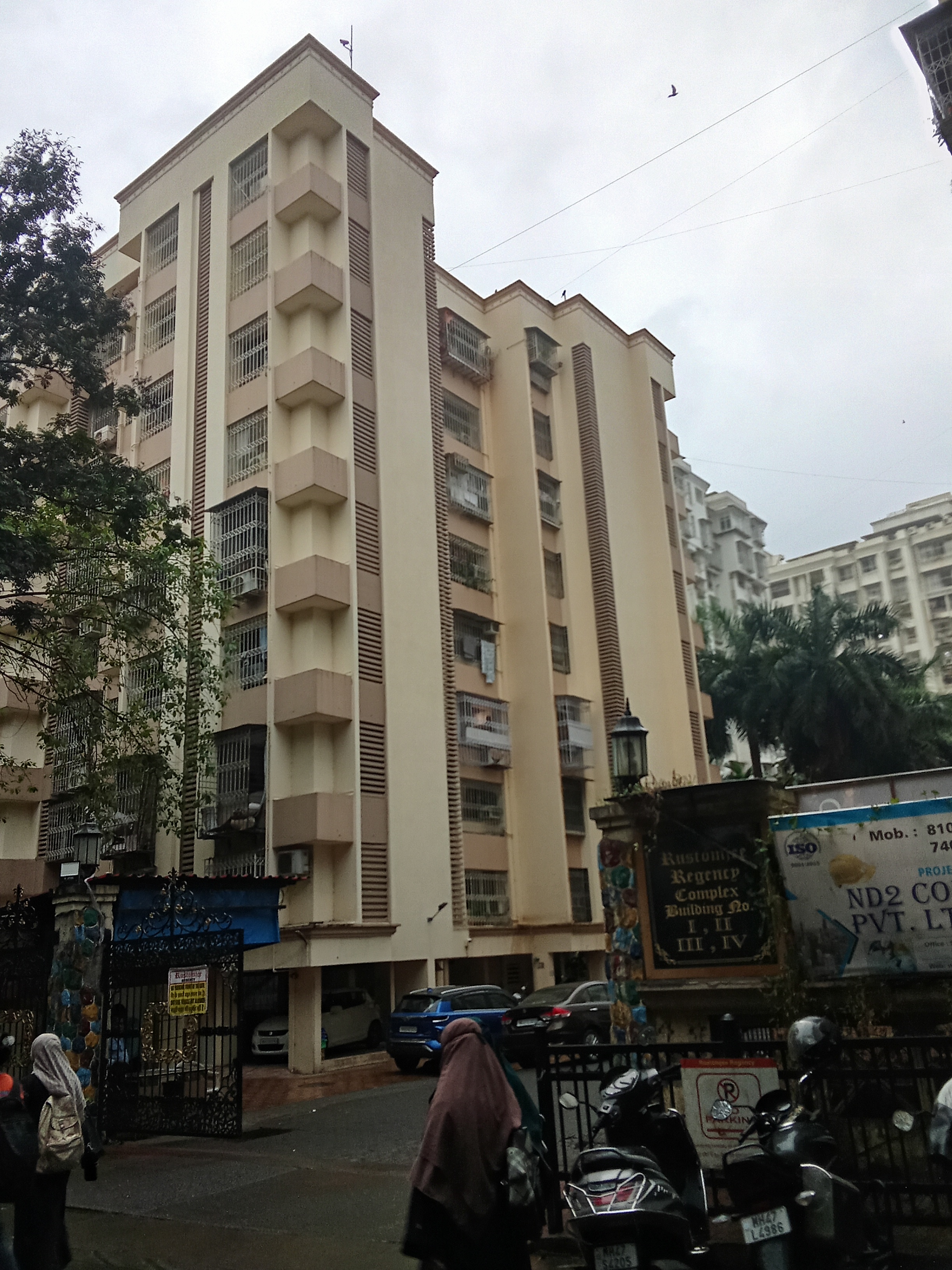 1 BHK Apartment For Rent in Rustomjee Regency