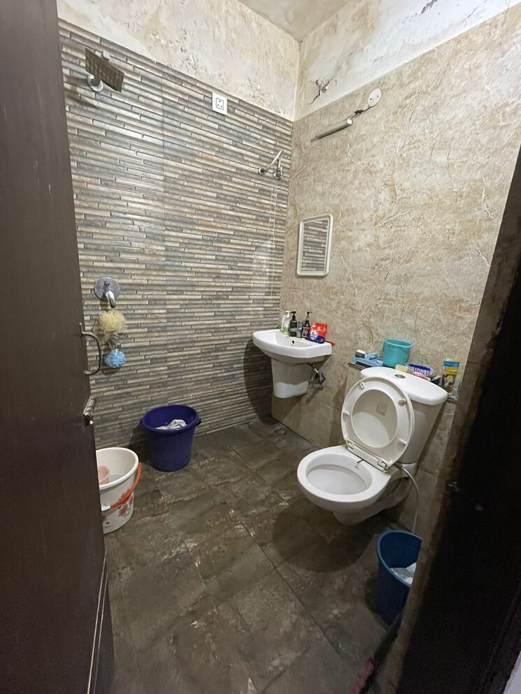 Bathroom, motiaz-royal-citi 2 Bedroom 1350 Sq.Ft. Apartment In Ambala Highway Zirakpur 9420737