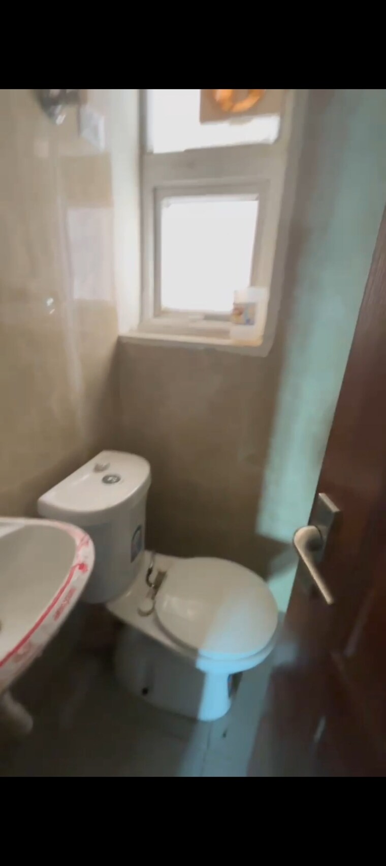 Master Bedroom, antriksh-golf-view 4 Bedroom 2825 Sq.Ft. Apartment In Sector 78 Noida 9420812