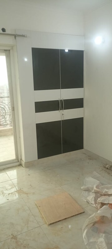 2 BHK Apartment For Rent in Gaurs Siddhartham, Siddharth Vihar