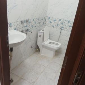 Bathroom in 1 BHK Builder Floor at Lajpat Nagar 4 – for Rent