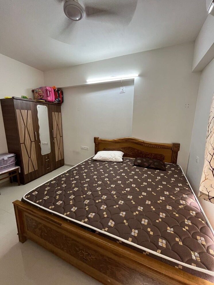Bedroom, vishwanath-samam 3 Bedroom 1500 Sq.Ft. Apartment In Shela Ahmedabad 9420828