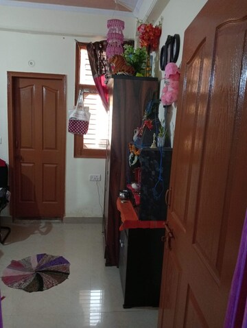 Furnished Amenities in 2 BHK Builder Floor at Mahindra Enclave – for Sale