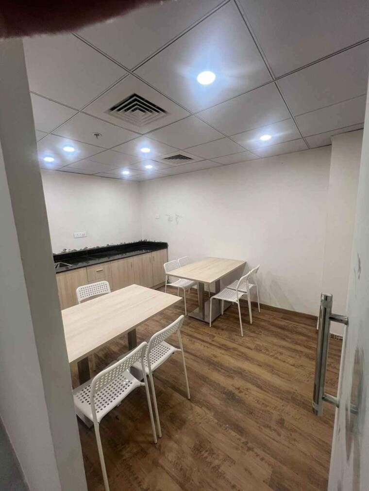 Team Area, ab road Commercial Office Space 1850 Sq.Ft. In Ab Road Indore 9420876