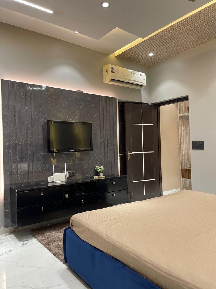 Kitchen, dlf phase ii 3 Bedroom 2970 Sq.Ft. Builder Floor In Dlf Phase ii Gurgaon 9420815