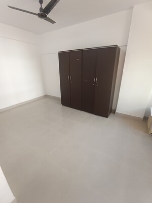 Room in 2 BHK Apartment at Powai Fortune CHS, Powai – for Rent