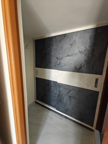 Room in 3 BHK Apartment at Mahadevpur Colony – for Rent