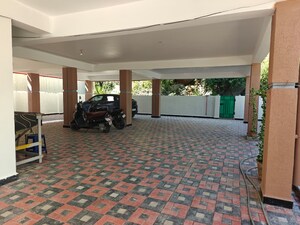 Parking in 3 BHK Apartment at Mahadevpur Colony – for Rent