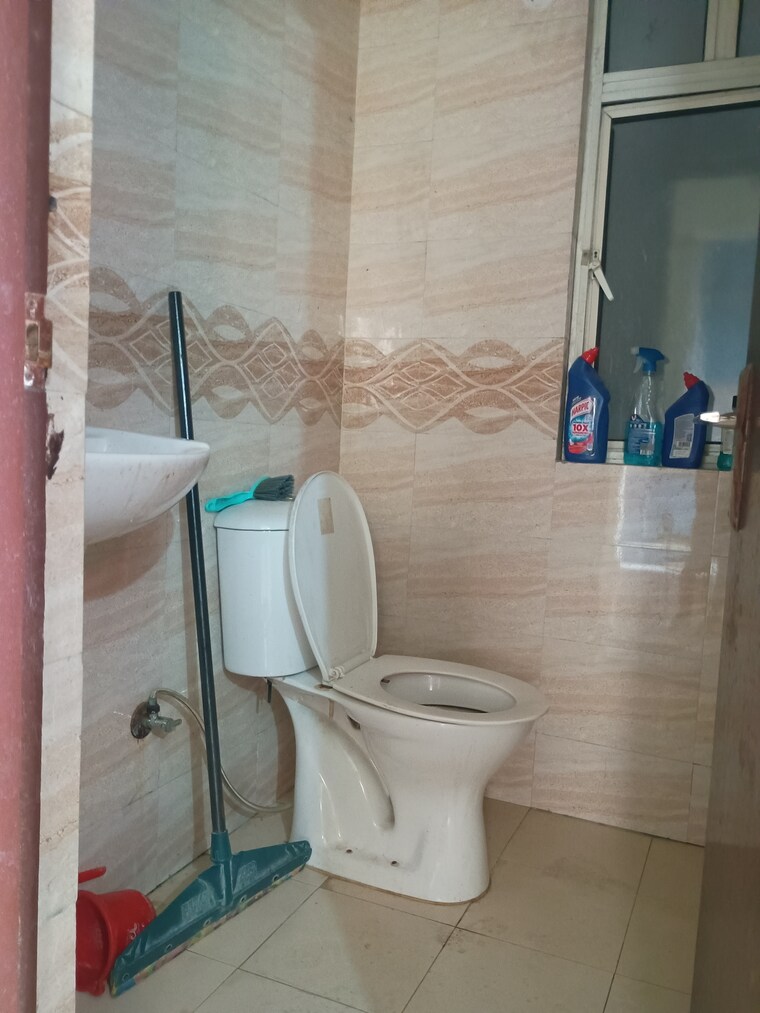 Bathroom, scc-sapphire 2 Bedroom 900 Sq.Ft. Apartment In Raj Nagar Extension Ghaziabad 9421106