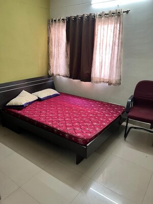 Bedroom in 2 BHK Apartment at Morabadi – for Rent