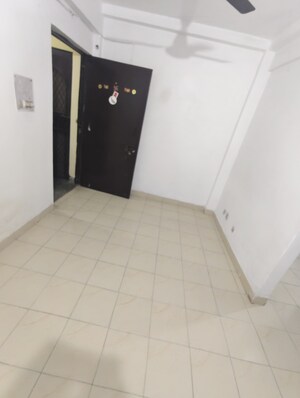 Room in 1 BHK Apartment at Sector 23 Dwarka – for Sale