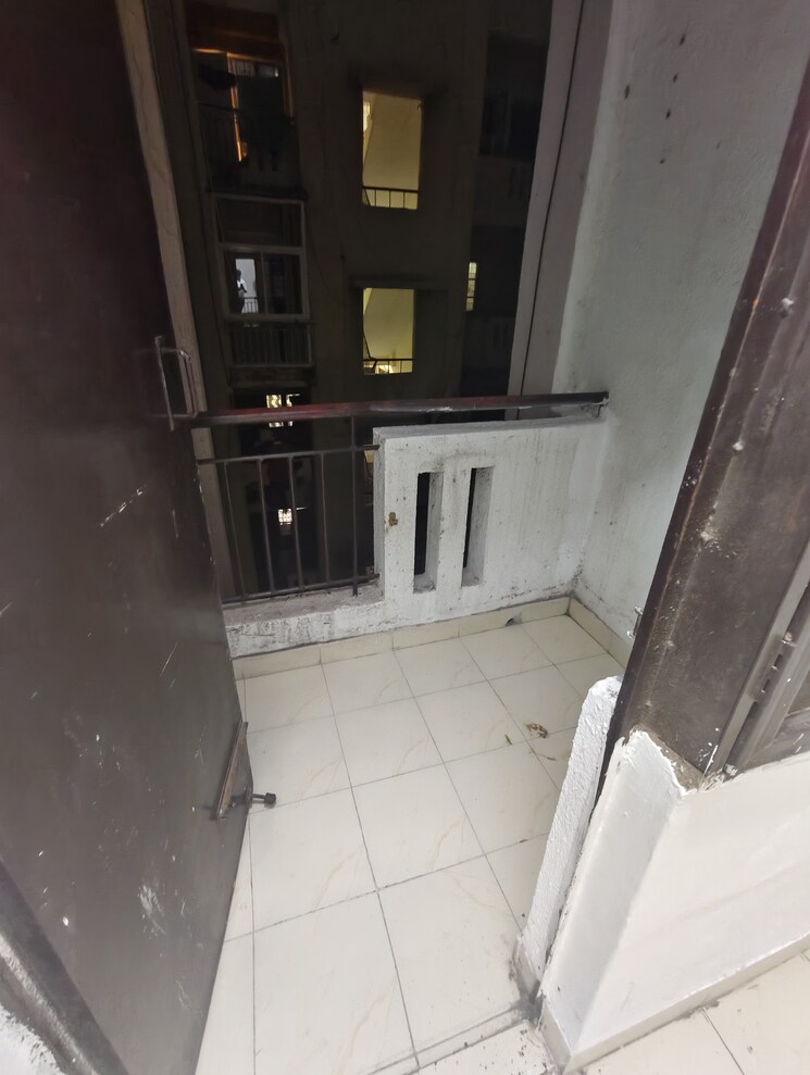 Balcony, sector 23 dwarka 1 Bedroom 450 Sq.Ft. Apartment In Sector 23 Dwarka Delhi 9421224