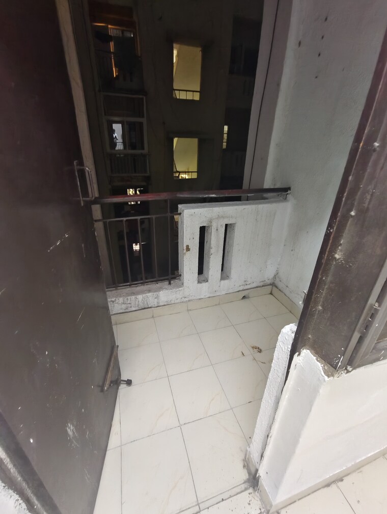 Balcony, sector 23 dwarka 1 Bedroom 450 Sq.Ft. Apartment In Sector 23 Dwarka Delhi 9421224