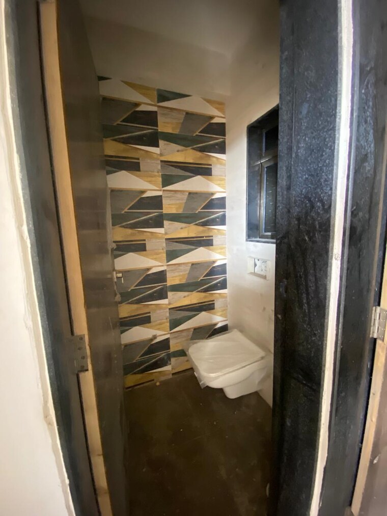 Attached Bathroom, shubham-heights-dombivali 1 Bedroom 425 Sq.Ft. Apartment In Dombivli East Thane 9421232