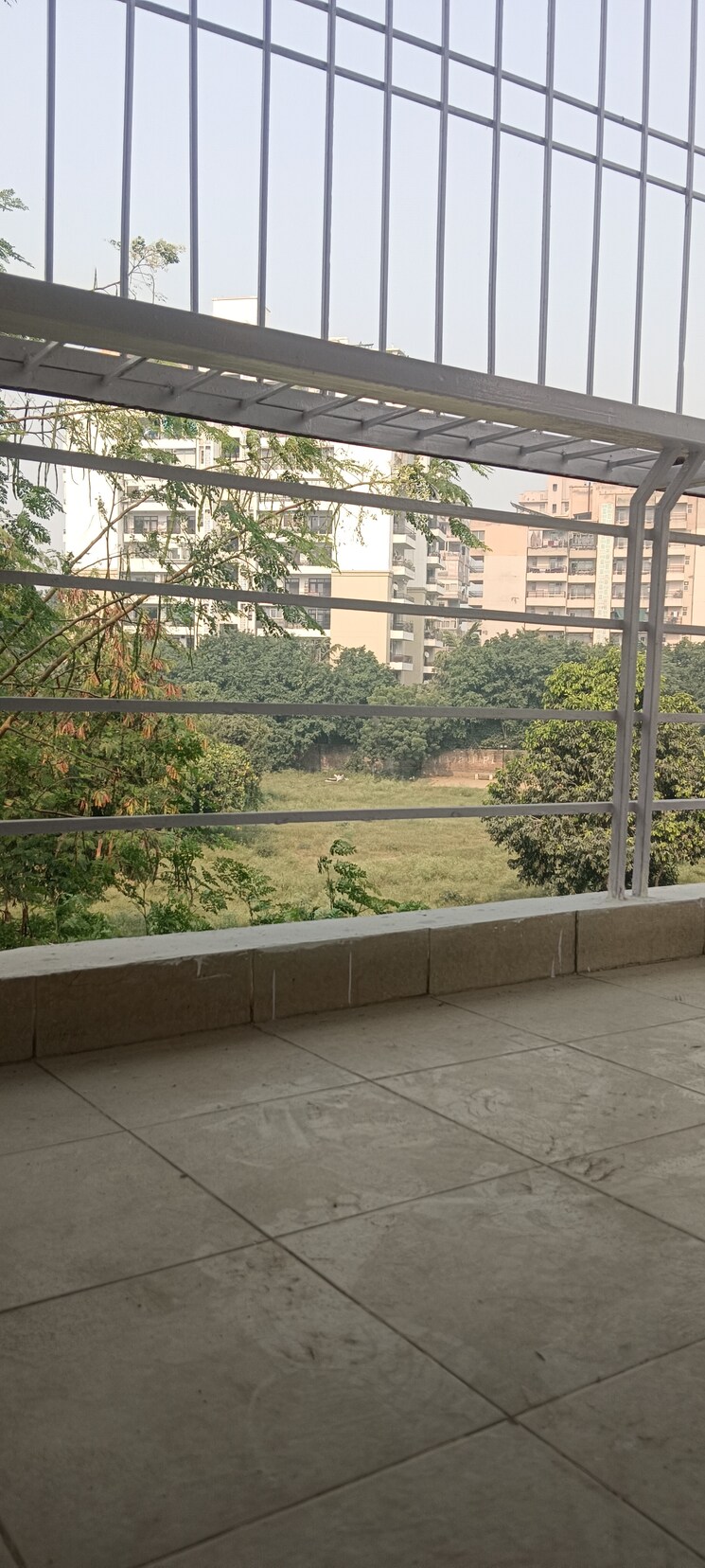 Balcony, orchid-island 3 Bedroom 1550 Sq.Ft. Builder Floor In Sector 51 Gurgaon 9421388