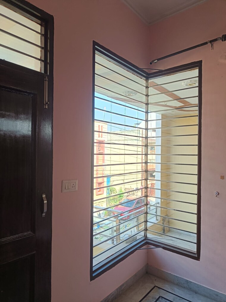 Room, kharar 1 RK 150 Sq.Yd. Independent House In Kharar Mohali 9421479
