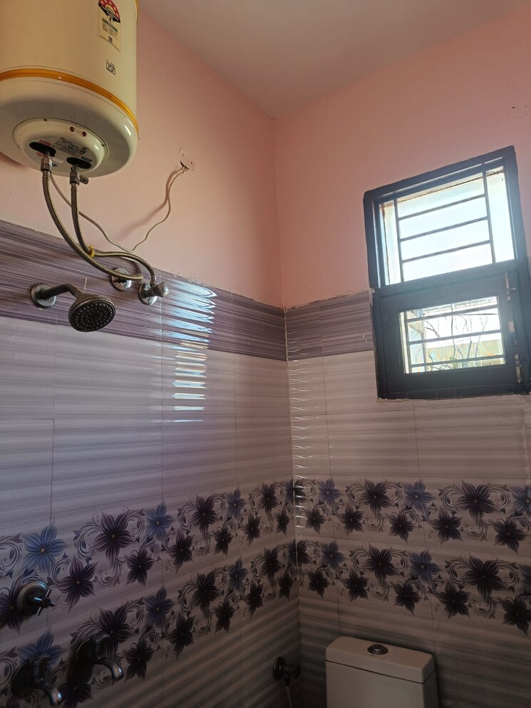 Bathroom, kharar 1 RK 150 Sq.Yd. Independent House In Kharar Mohali 9421479