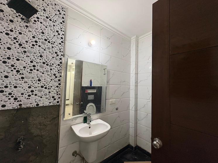 Bathroom, saket 3 Bedroom 2500 Sq.Ft. Builder Floor In Saket Delhi 9421529