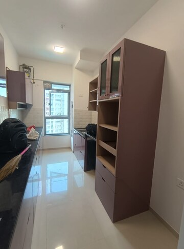 Master Bedroom in 2 BHK Apartment at Kalpataru Immensa, Kolshet Road – for Rent