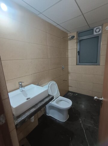Bathroom in 2 BHK Apartment at Kalpataru Immensa, Kolshet Road – for Rent