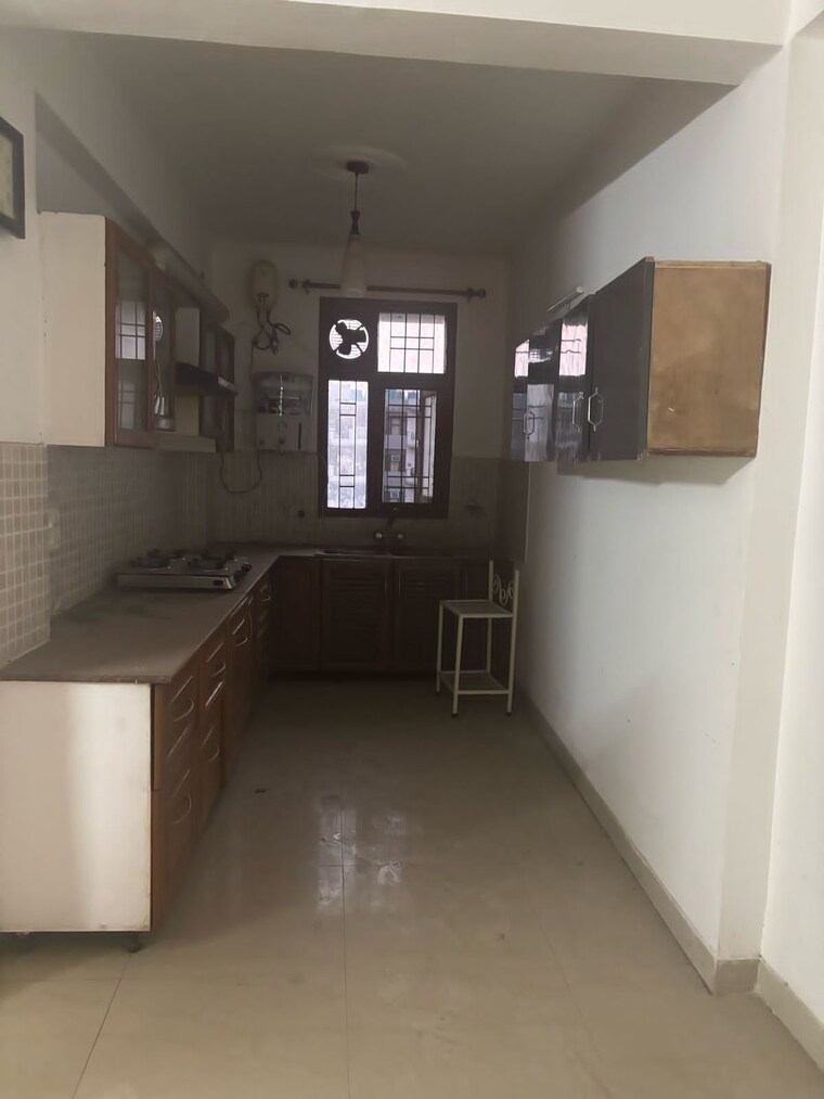 Kitchen, rkm-springdale-tower-ii 3 Bedroom 1800 Sq.Ft. Apartment In Lohgarh Zirakpur 9421682