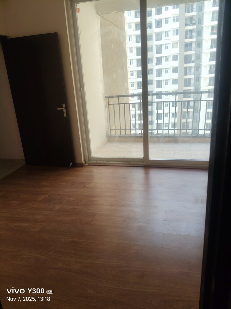 Room, amrapali-golf-homes 3 Bedroom 1115 Sq.Ft. Apartment In Sector 4 Greater Noida Greater Noida 9421745