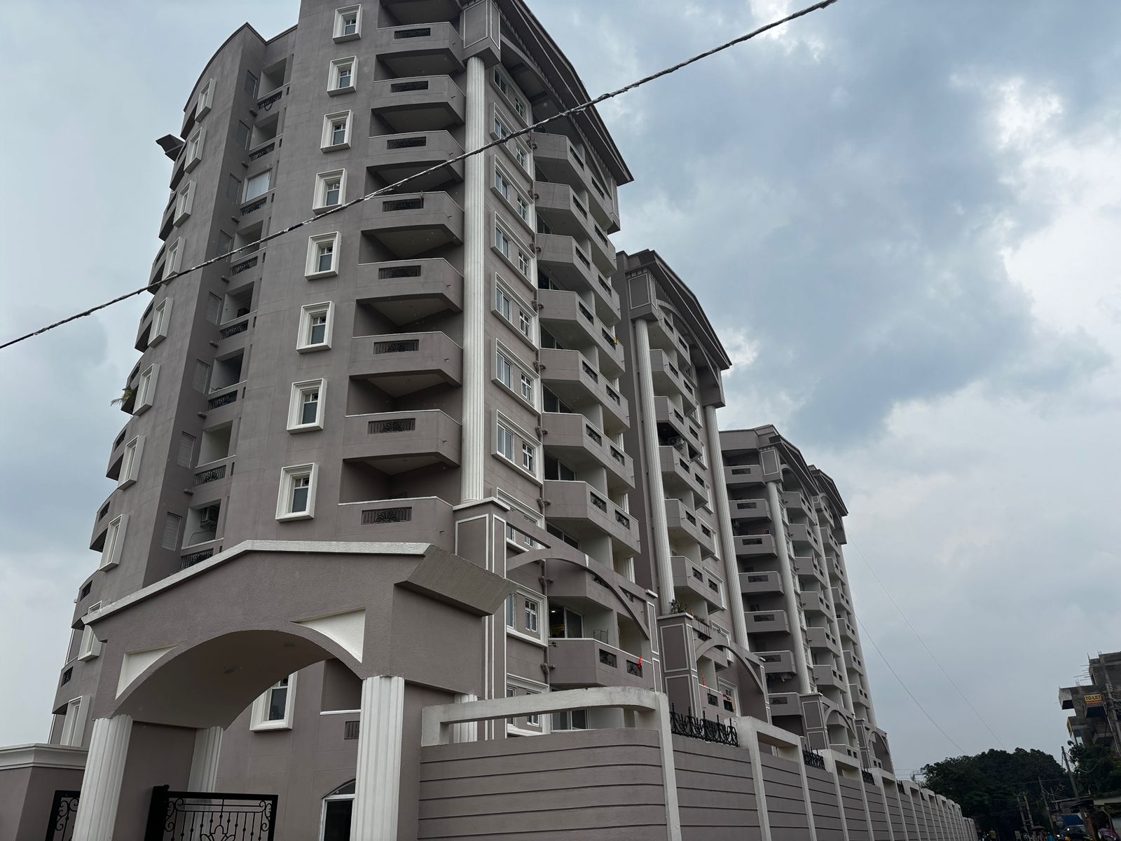 3 BHK + Extra Room Apartment For Rent in Argora