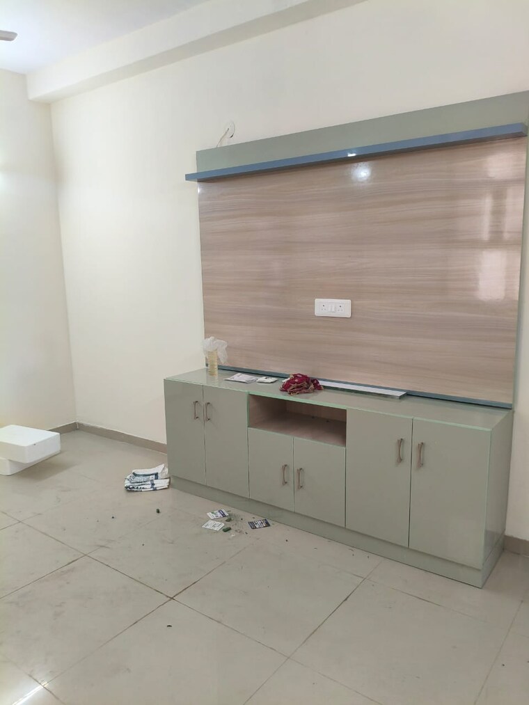 Kitchen, dlf phase ii 4 Bedroom 3900 Sq.Ft. Builder Floor In Dlf Phase ii Gurgaon 9421314