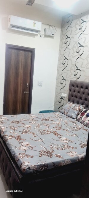 Bedroom in 3 BHK Apartment at Lake View Complex, Dhakoli – for Rent