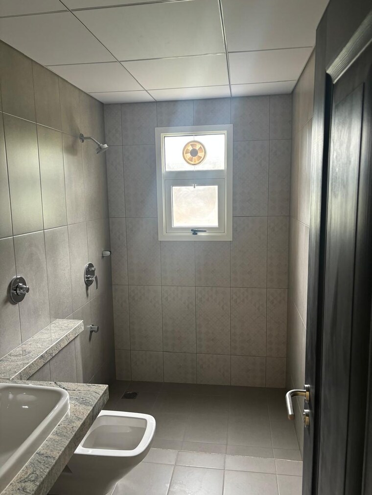 Attached Bathroom, kuber-imperia 2.5 Bedroom 791 Sq.Ft. Apartment In Wakad Pune 9421830