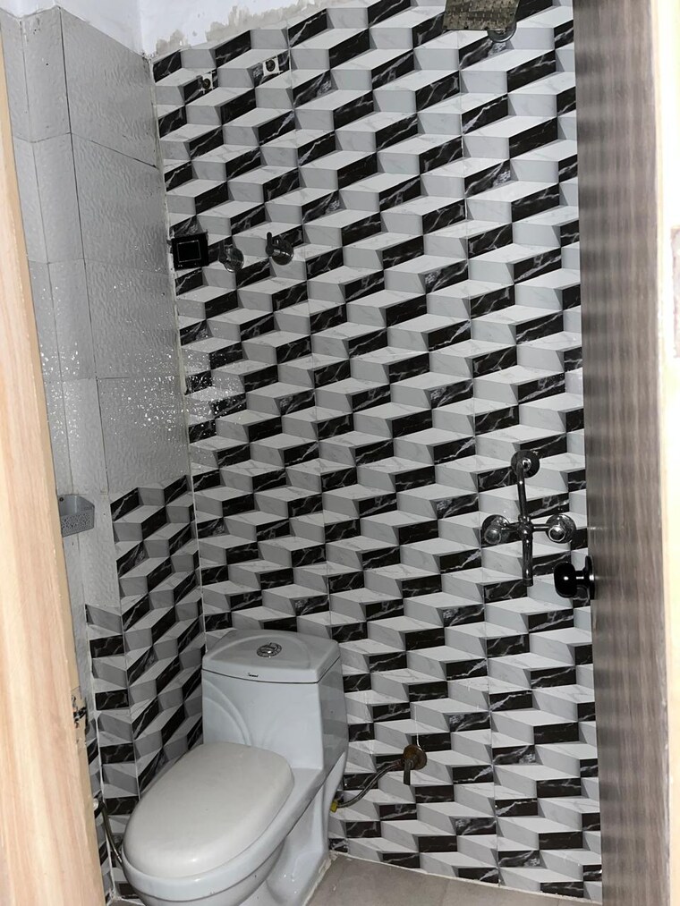 Attached Bathroom, anshika-indira-enclave-i 2 Bedroom 800 Sq.Ft. Builder Floor In Indrapuram Ghaziabad 9421841